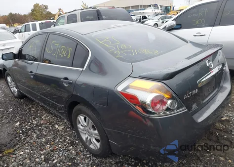 2011 Nissan Altima 2.5 S z USA, uszkodzony, nr VIN 1N4AL2AP1BN486686
